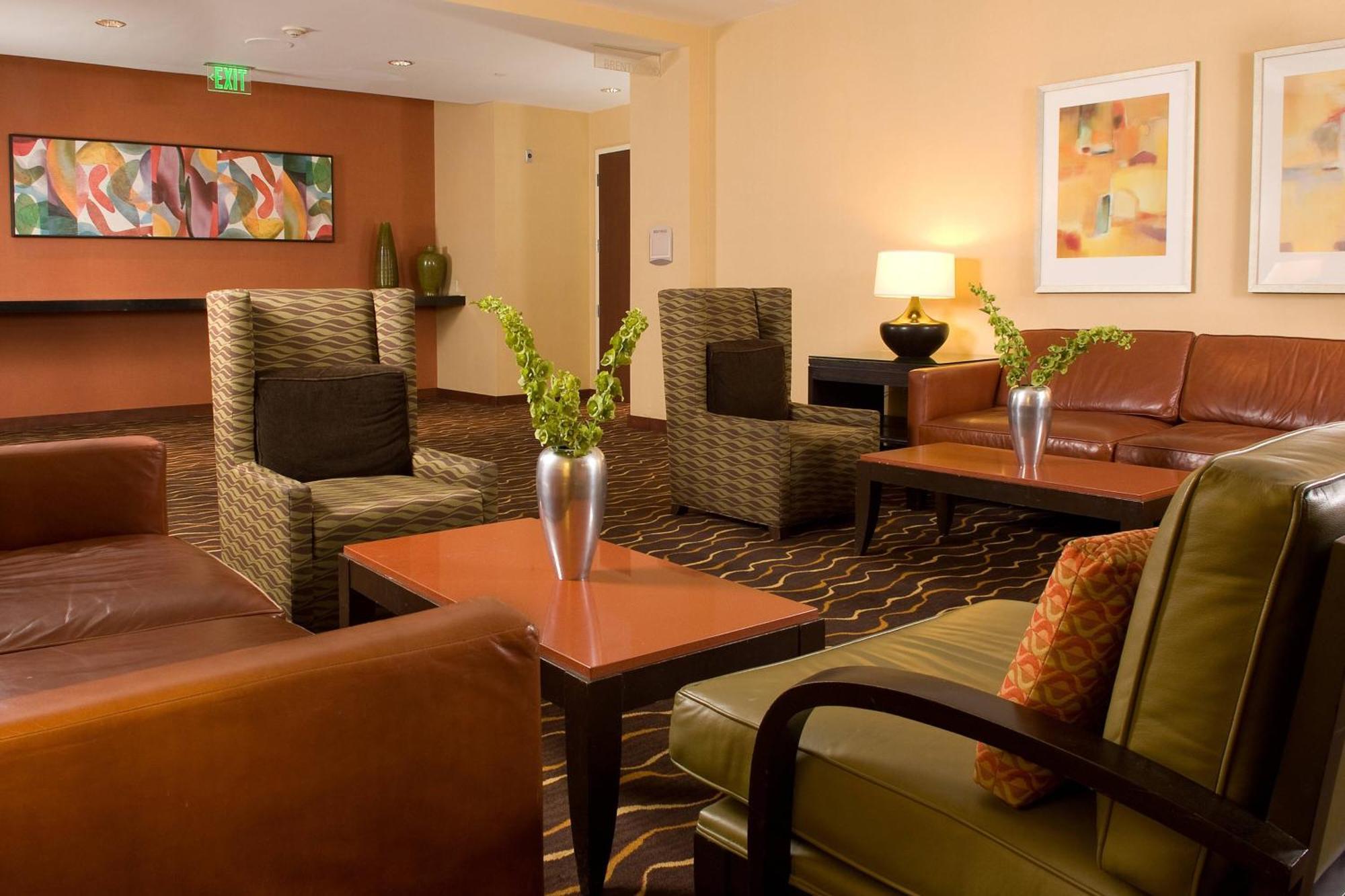 Hotel Courtyard Angeles Sherman Oaks