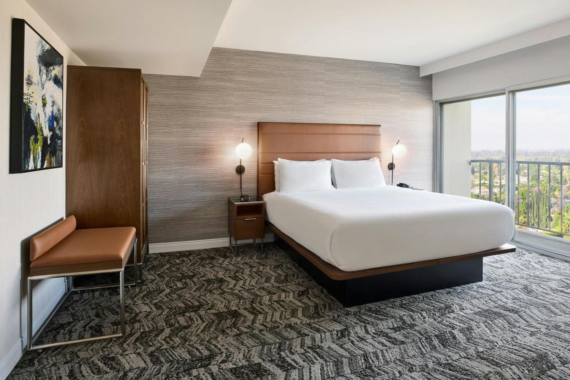 Hotel Courtyard Angeles Sherman Oaks 3*