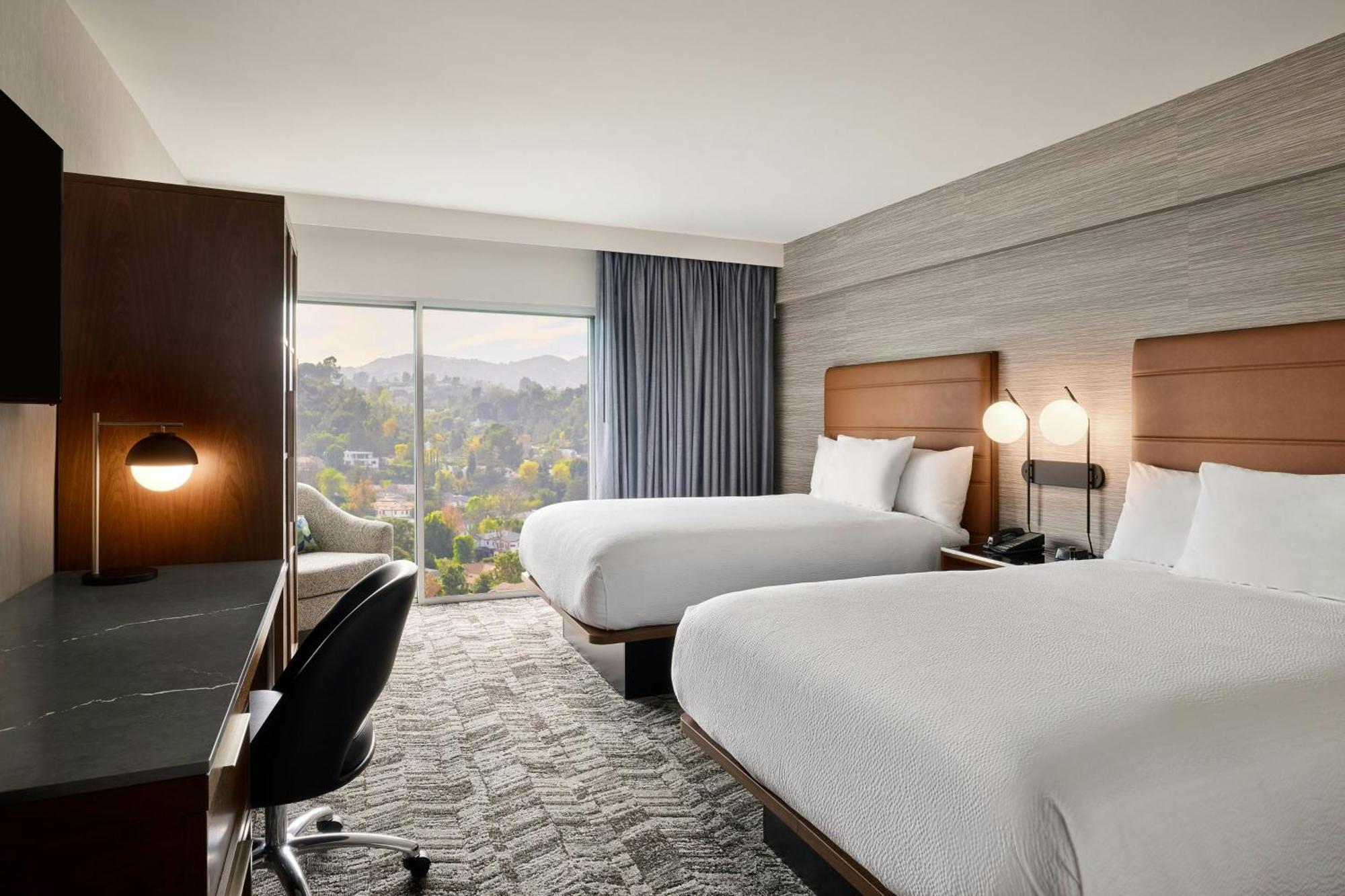 Hotel Courtyard Angeles Sherman Oaks Los Angeles